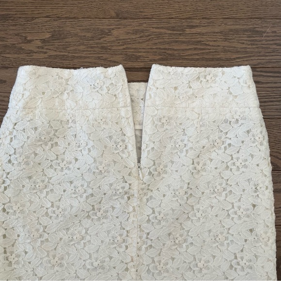 Forever 21 Lace Mini Skirt - Ivory Off-White - Picture 5 of 9